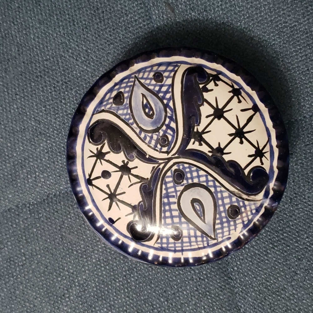 Mexican pottery trinket bowl